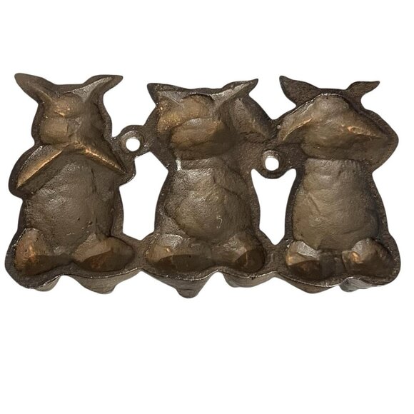 Cast Iron 3 Wise Pigs Hear See Speak No Evil Wall Hook 4" x 7" Coat Hook - Picture 3 of 4